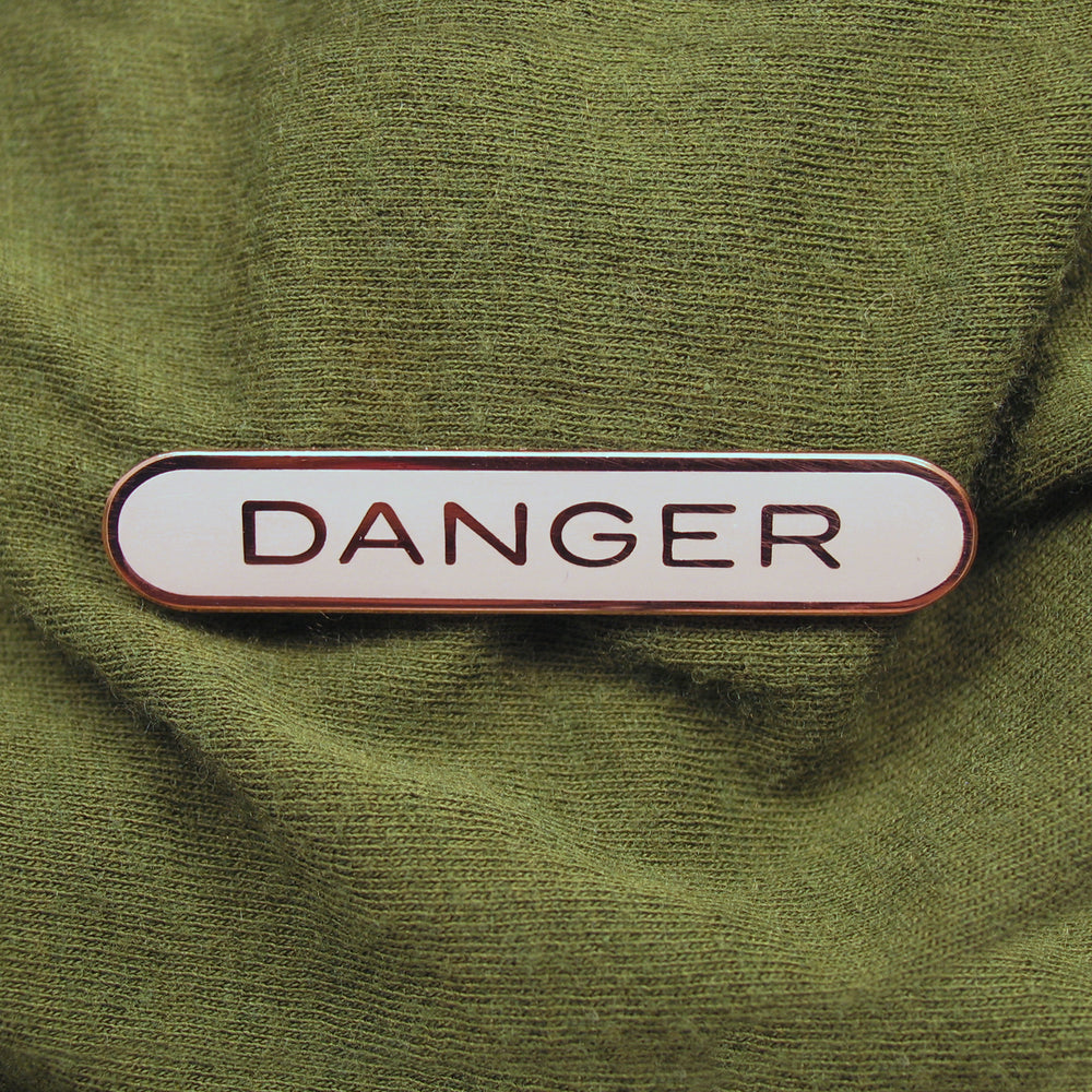 DANGER_pin_gray_square_web