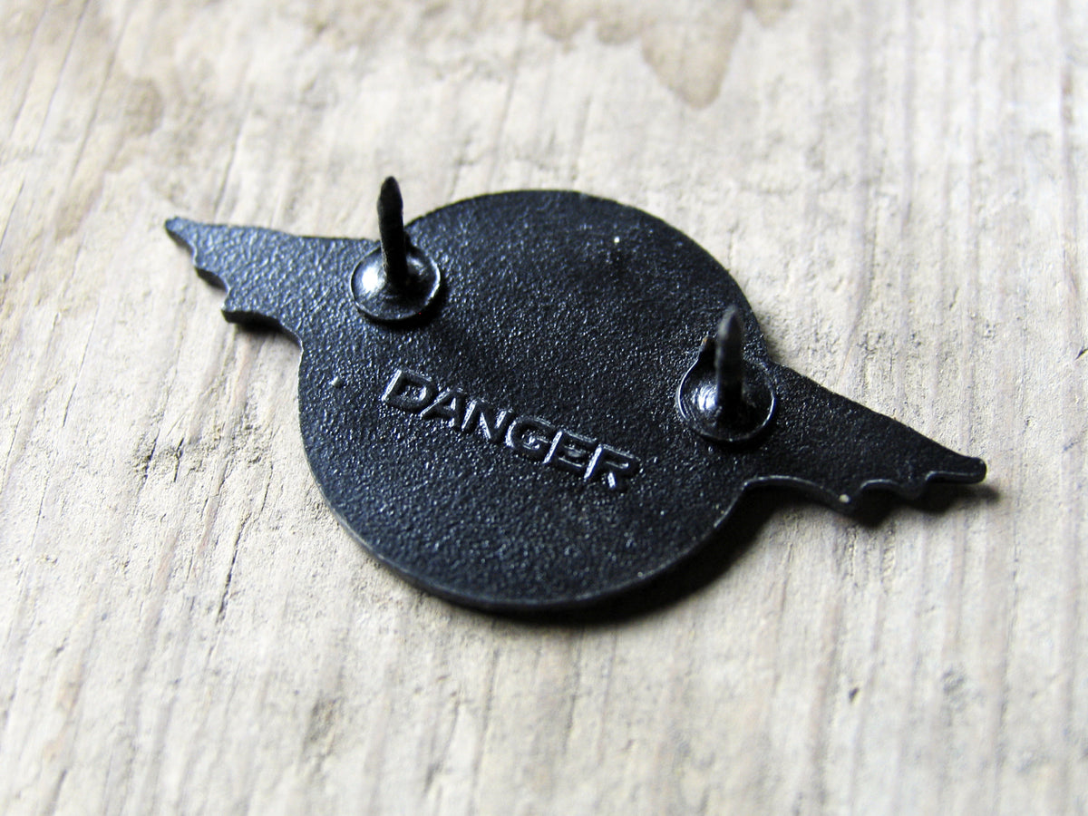 Silent_Action_Red_back